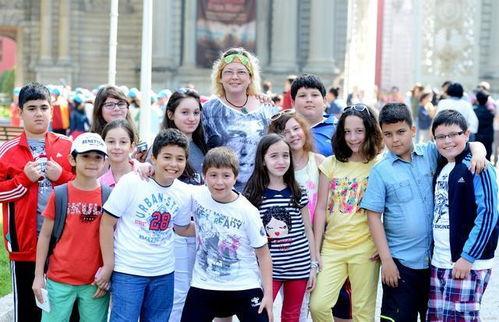 娱乐吃瓜酱实验学校,揭秘校园里的趣味八卦风云  第2张